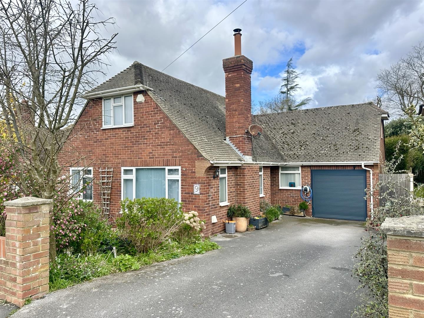 3 bed property in St. Peters Crescent, Bexhill-On-Sea
